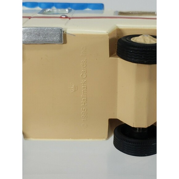 Hallmark Merry We Go Ornament VTG 1995 The Claus's RV Motorhome Santa Camping - Picture 11 of 14